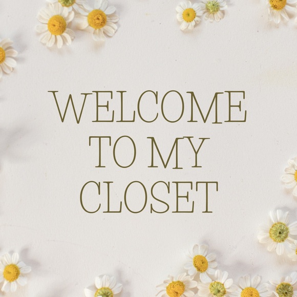 HAPPY POSHING✨ - Picture 1 of 1